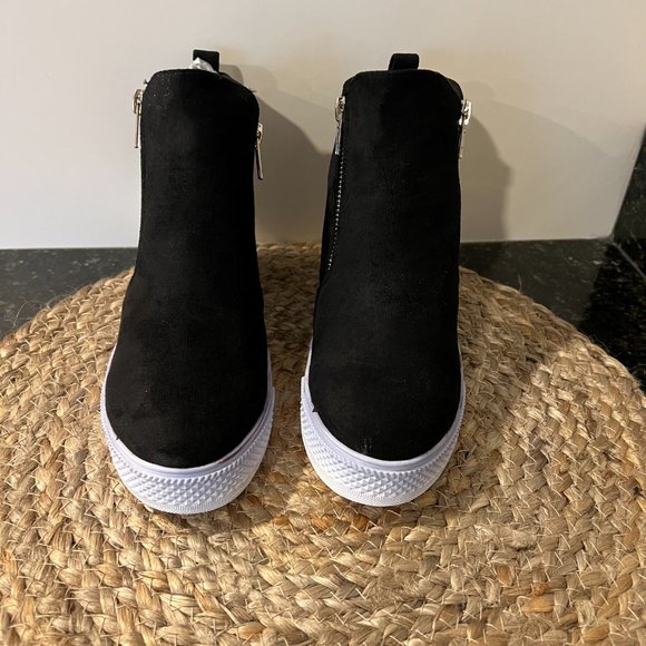 Jolimall Wedge Booties - Picture 3 of 5